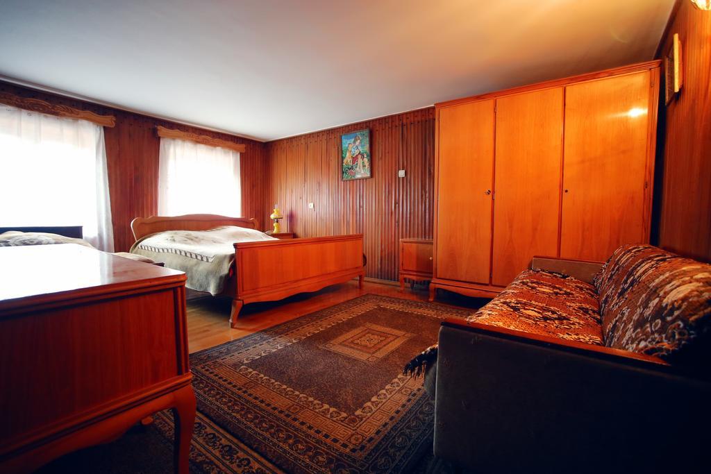 Apartment Gardenia Kutaisi Bagian luar foto